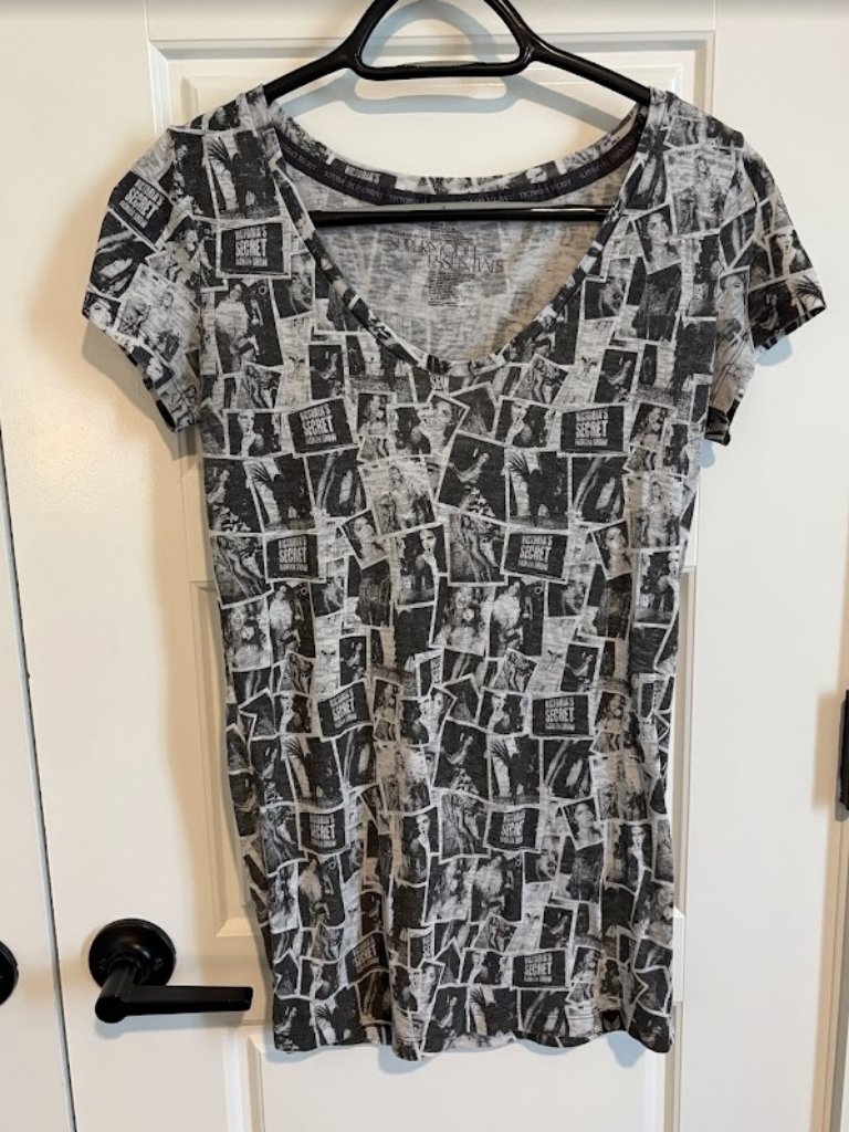 Victoria's Secret Black/White Model Photo Top